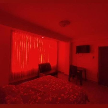 El Jardin De Los Lirios Hotell Mojon de Achocalla Exteriör bild